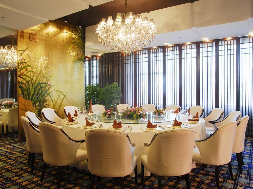 Hotel Oriental Garden Beijing